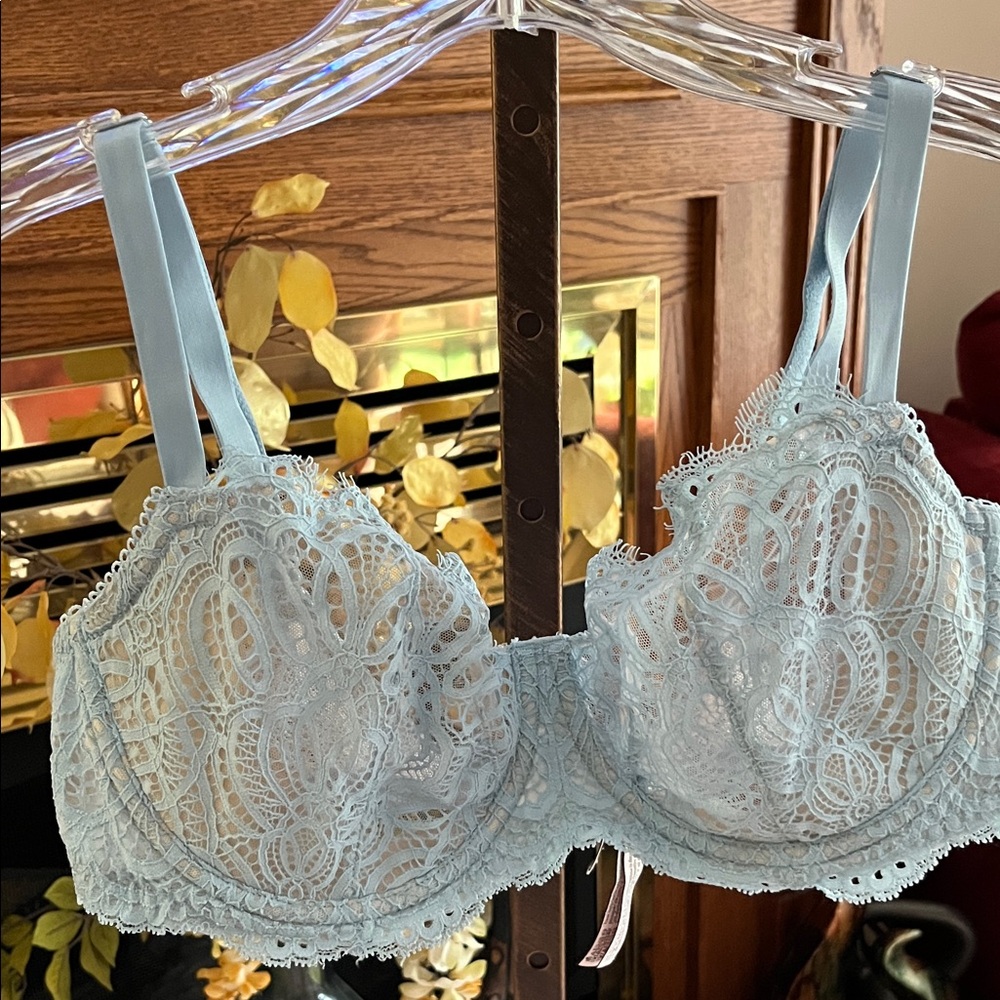 Victoria's Secret Lace Bra in Soft Blue